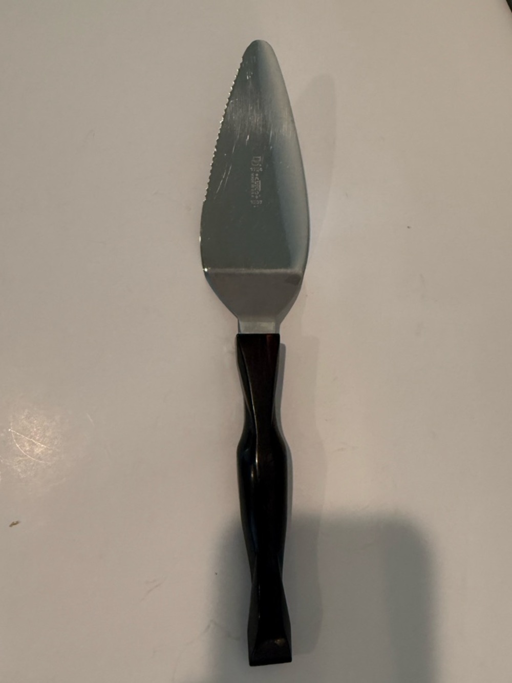 Cutco Slice and Serve - #1754- classic Brown handle Pie/Cake Server
